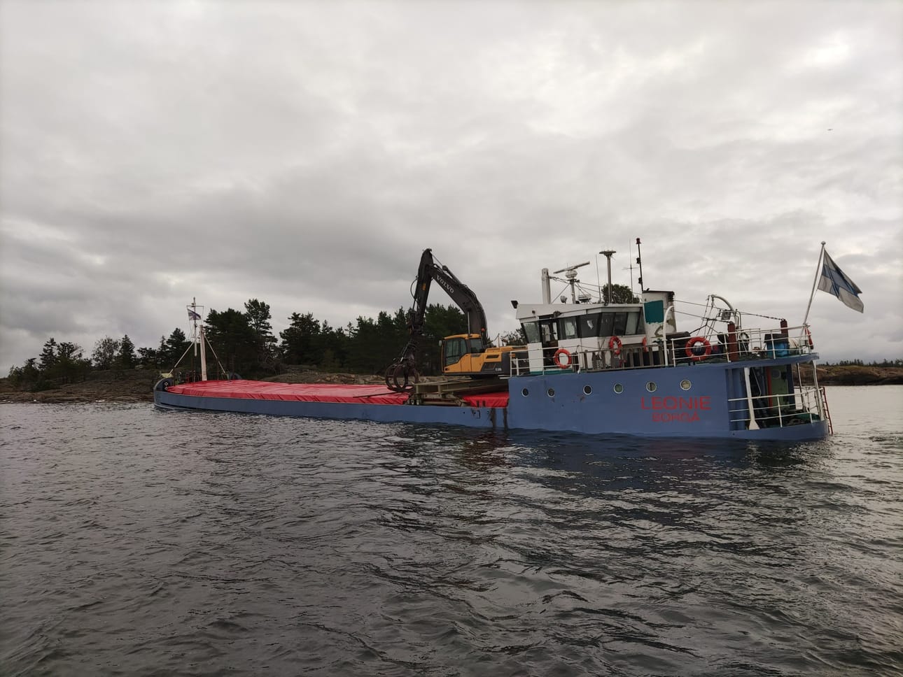 Tutkinnanjohtaja Tommi Lehtosen mukaan aluksen kapteenia epäillään vesiliikennejuopumuksesta ja hyvän merimiestaidon laiminlyönnistä. LEHTIKUVA / HANDOUT