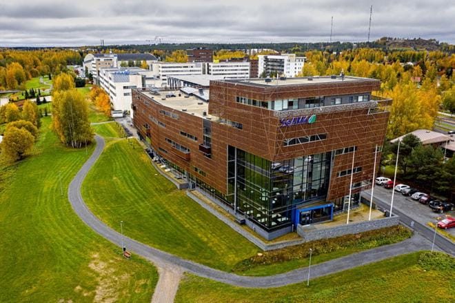 Seinäjoen ammattikorkeakoulun eri vaiheet ovat aiemmin myös jakaneet maakuntaa, mutta kaikkien kannattaa silti muistaa amk:n merkitys koko maakunnan kannalta. KUVA: KARI LÖFHJELM