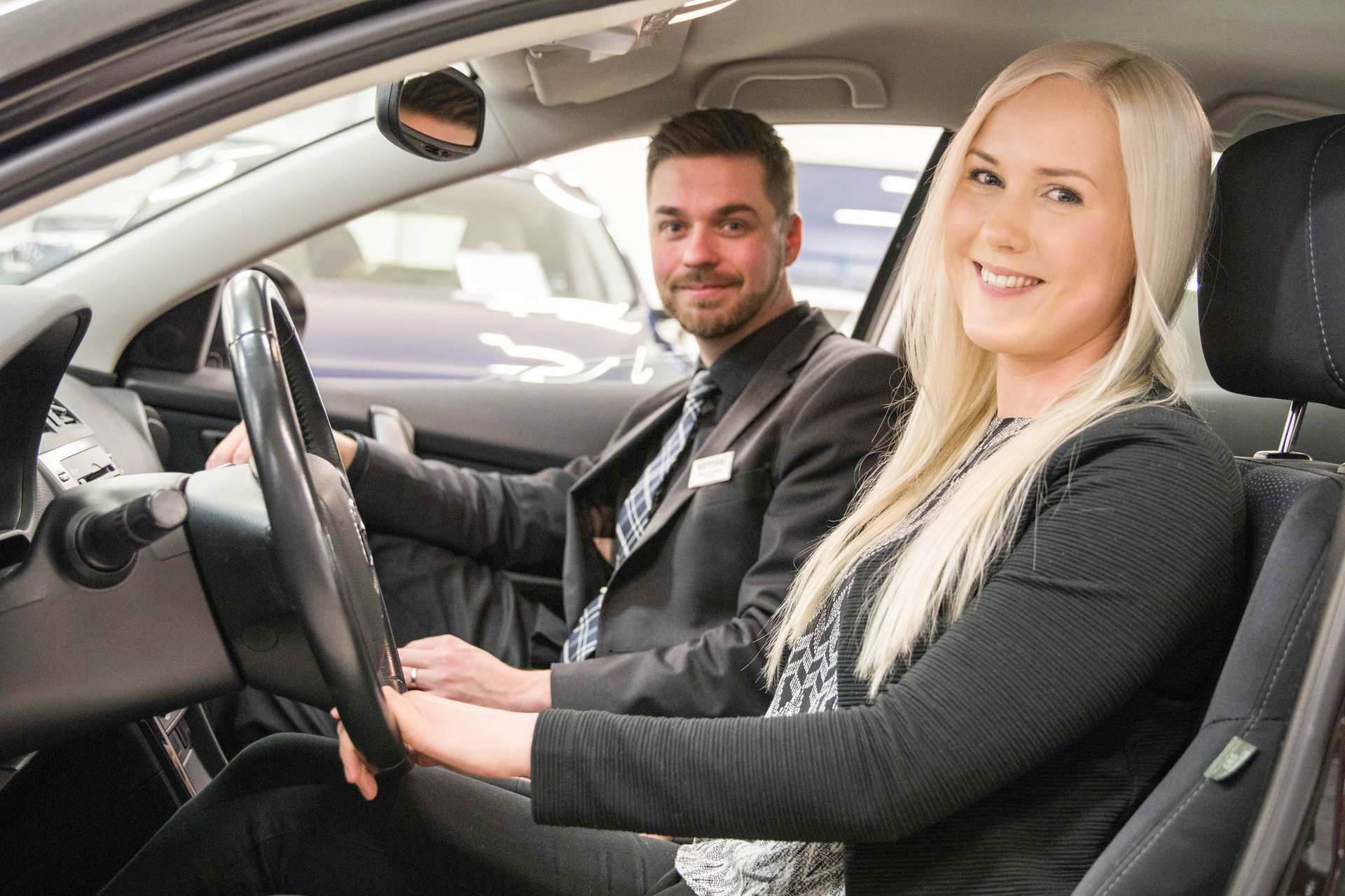 Räätälöityä vaihtoautopalvelua – ”Kauppapaperit tein jo toisen kokeilemani auton kohdalla”