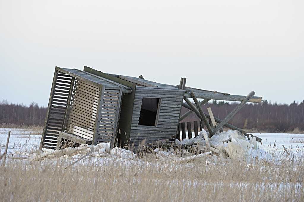 Vuonna 1987 rakennettu torni pysyi pystyssä useiden myrskyjen ajan.