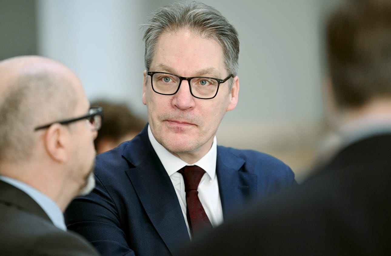 Toimitusjohtaja Risto Murron johtaman hankkeen loppuraportti sisältää 41 ehdotusta talouskasvun vauhdittamiseksi ja yritystoiminnan uudistamiseksi. LEHTIKUVA / Mikko Stig