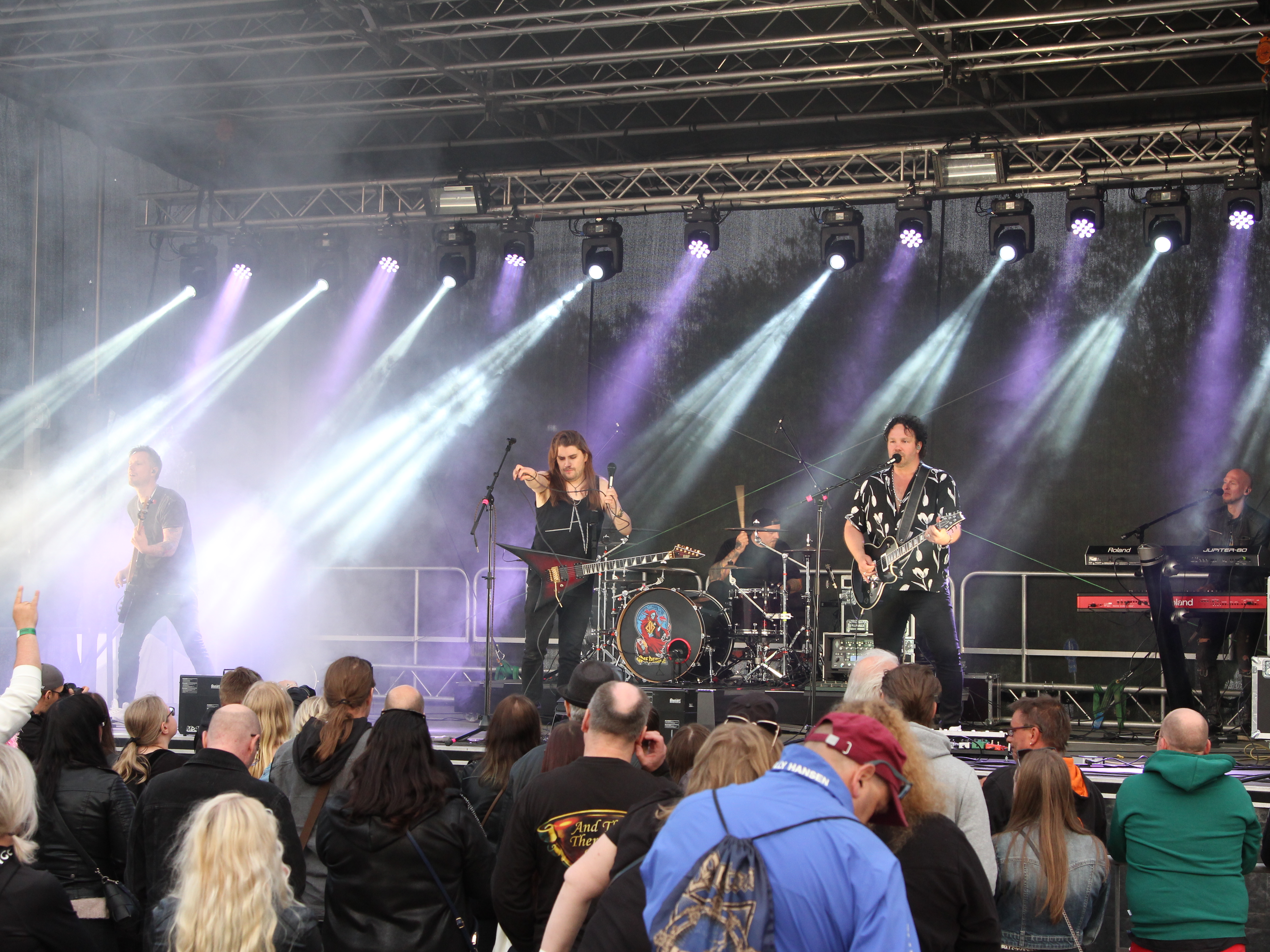 One Desire palasi keikkatauolta Lisää Löylyä -festivaalissa.