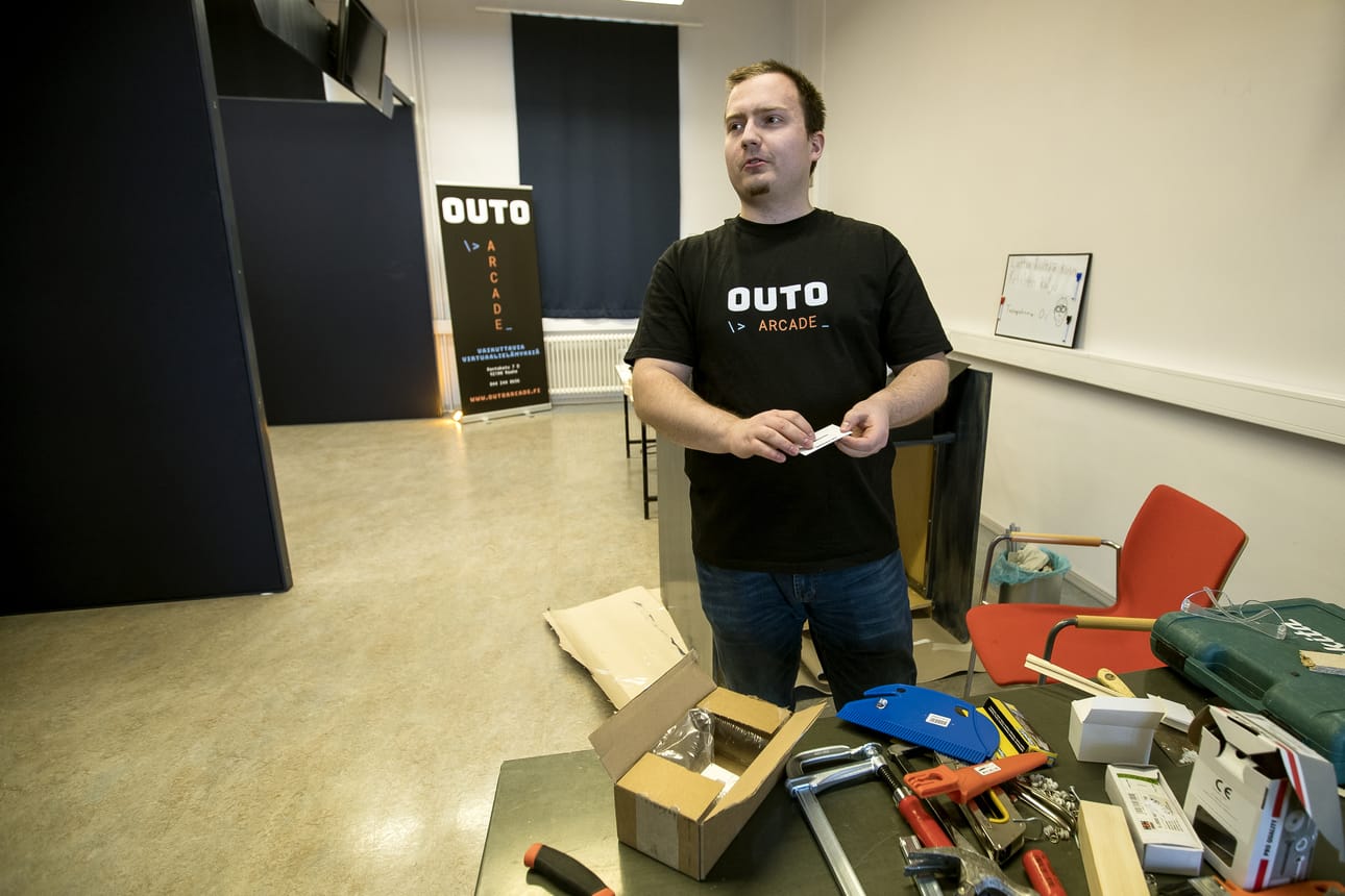 Outo Arcade virtuaalitodellisuus aloittaa Raahessa.