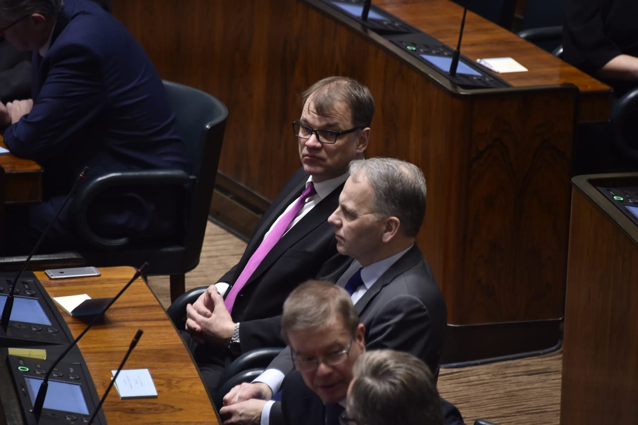 Pääministeri Juha Sipilä totesi torstaina, että hallitus hajoaa ja uudet vaalit tulevat, jos sote-uudistus kaatuu.