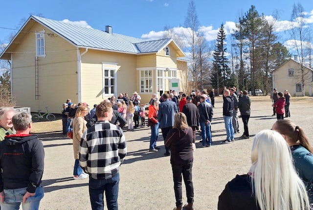 Koululla kävi päivän aikana pitkälti yli 200 vierailijaa.
