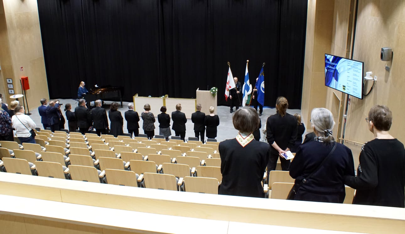 Pudasjärven kaupungin ja seurakunnan järjestämää itsenäisyyspäivän juhlaa vietettiin lauantaina itsenäisyyspäivänä.