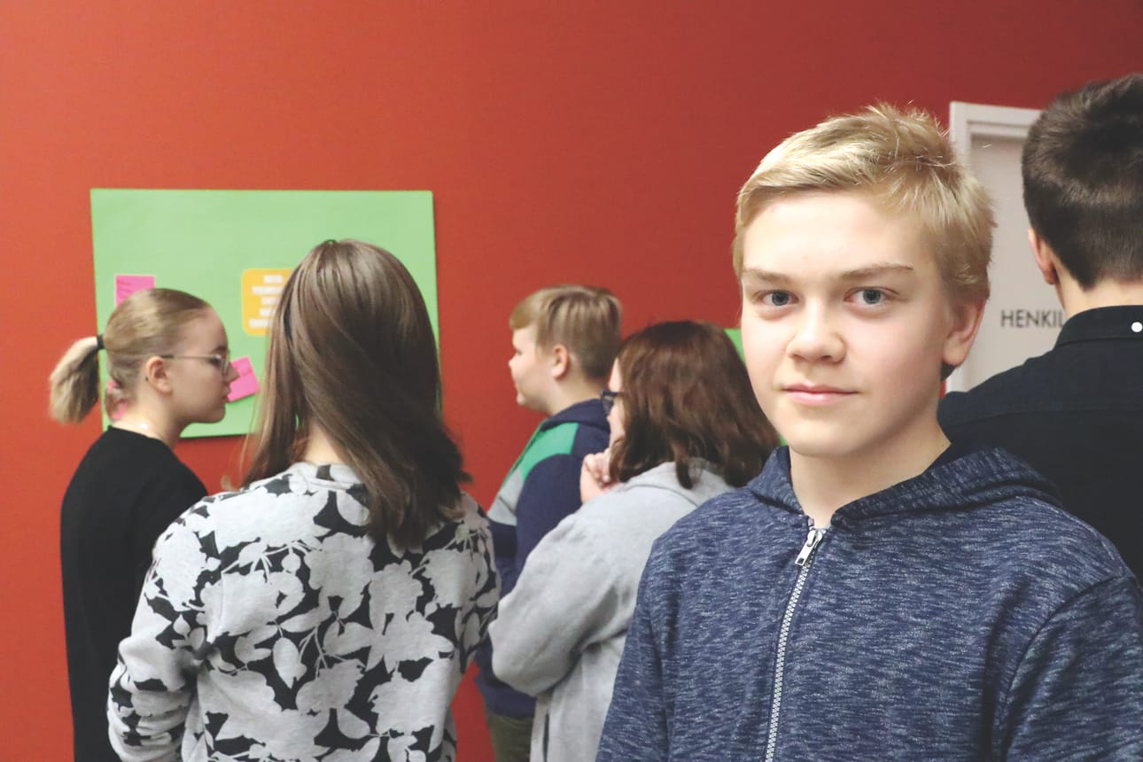 Ylikylän koulua käyvä Roope Pesälä on ollut mukana oppilaskunnan toiminnassa jo pitkään.