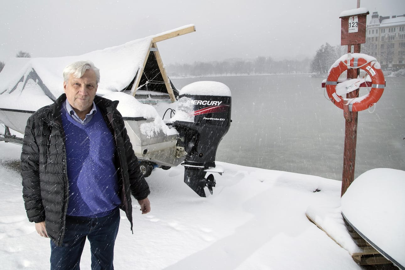 –¿Veneiden verottaminen ei ole uusi keksintö. Sitä esitettiin jo 1920-luvulla, kun ajoneuvoveroa säädettiin Suomeen ensi kertaa, sanoo veroprofessori Esko Linnakangas.