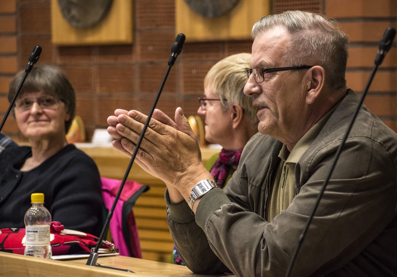 Yhdistysaktiivit kokoontuivat puuhaamaan yhdistysten yhteistä taloa.
