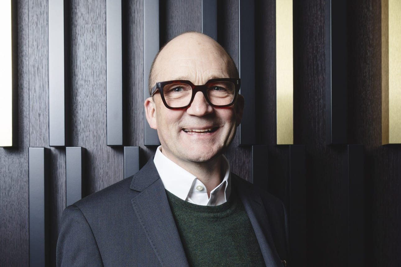 Thomas de Mallet Burgess aloittaa Kansallisoopperan taiteellisen johtajan tehtävässä elokuussa 2023. LEHTIKUVA / HANDOUT / EMMA SUOMINEN