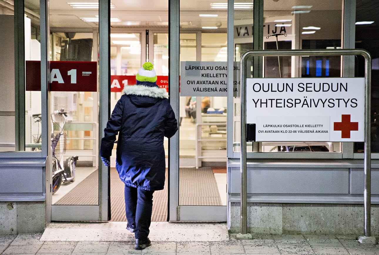 Yleisimpä korvauskohteita ovat tekonivelleikkaukset. Vahinkoilmoituksia tehdään myös vääristä ja viivästyneistä diagnooseista. Arkistokuva. Kuvan henkilö ei liity tapaukseen.