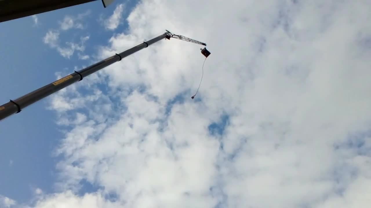Benjihyppyä kauppatorin kupeessa
