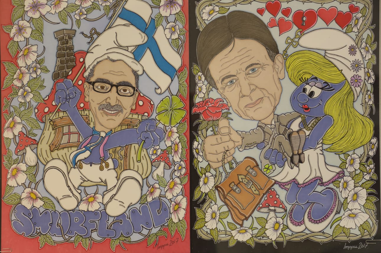 Jari Flinkin tussitöitä Raahesalin lämpiössä.