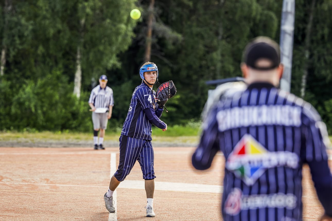 Napa-Pesis ei saanut peliään kulkemaan vieraissa. Kannuksesta kotiin palasi lähes juoksuton ja pisteetön joukkue.