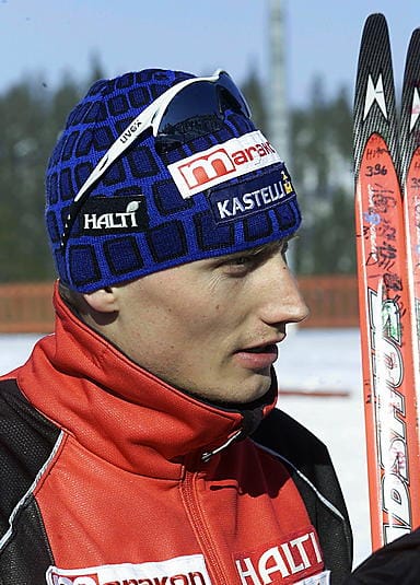 Hannu Manninen hallitsi yhdistetyn avauskilpailua Rovaniemellä.