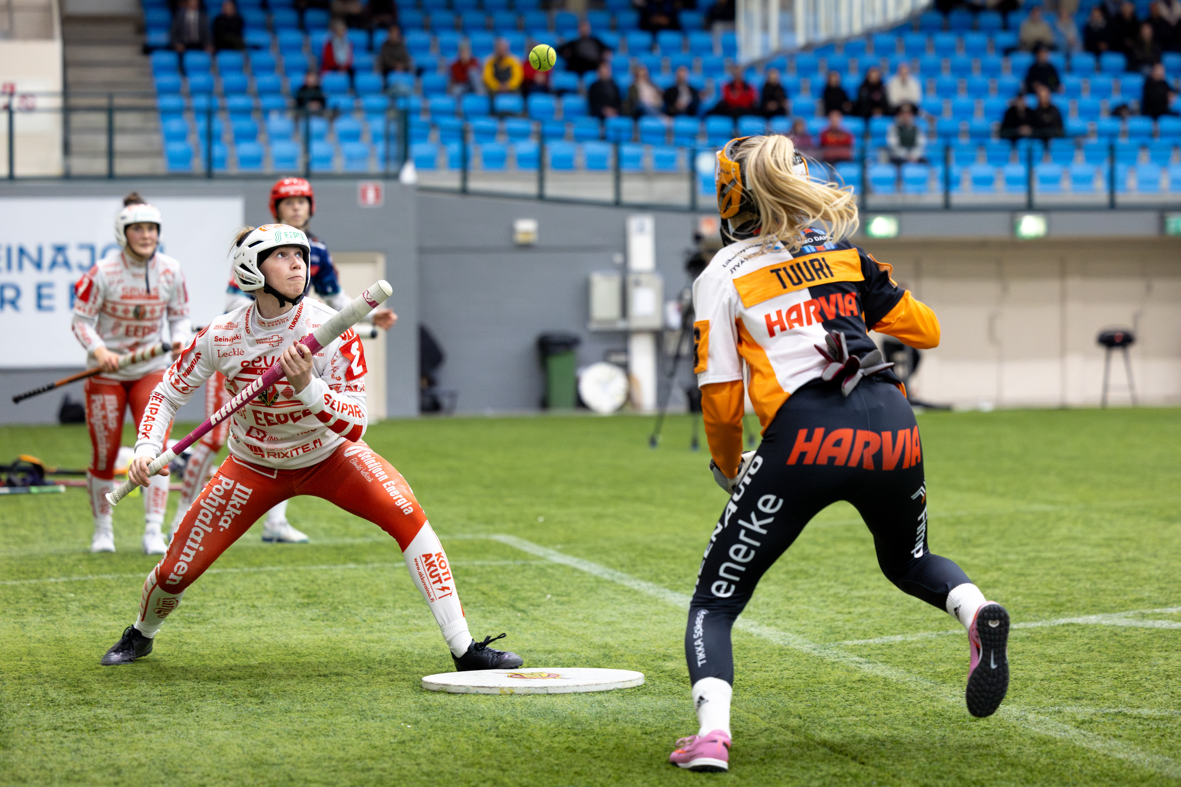 Jussittaret teki seurahistoriaa – Pelaa sunnuntaina talvisuperpesiksen mestaruudesta