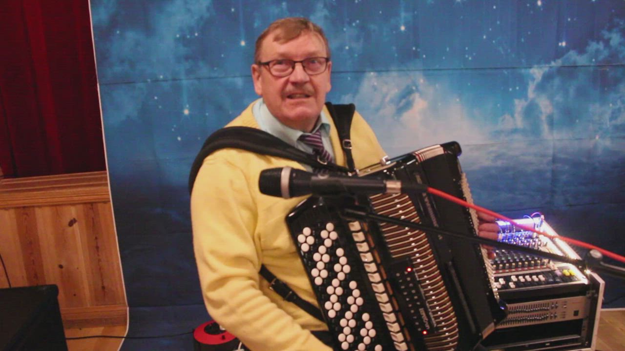 Katso video: Mitä kuuluu Amigos?