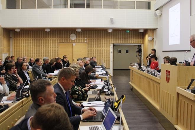 Mustasaaren valtuusto keskusteli torstaina poikkeuksellisen vilkkaasti ensi vuoden talousarviosta. KUVA: ANNE LAURILA