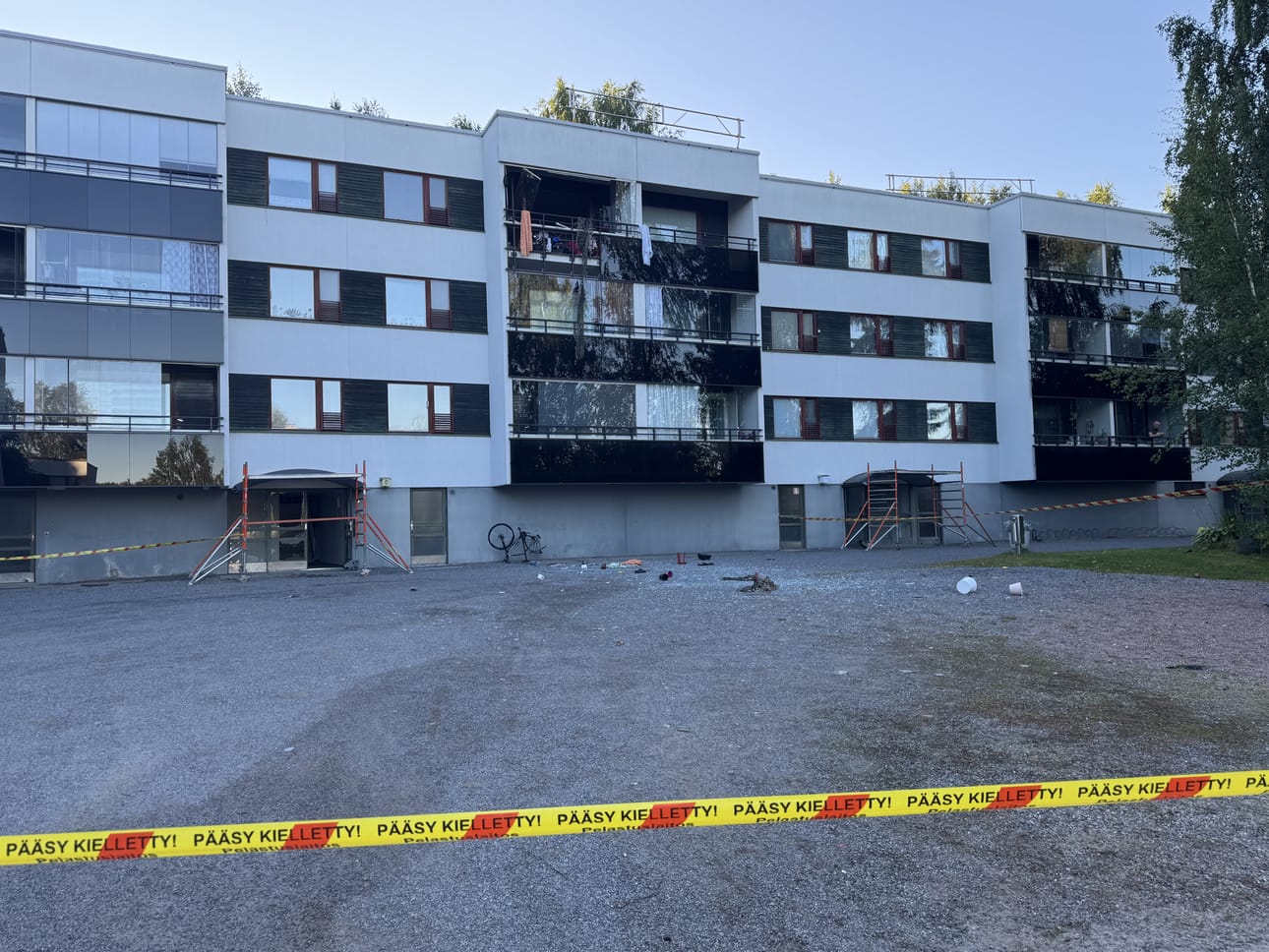 Ristinummella Sala-ampujankadulla sattui räjähdys maanantain ja tiistain välisenä yönä.
