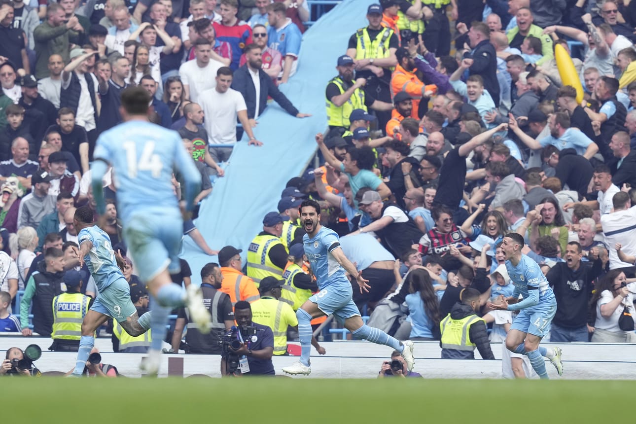 ManCityn Ilkay Gündogan juhlisti mestaruuspäivää kahdella maalilla.