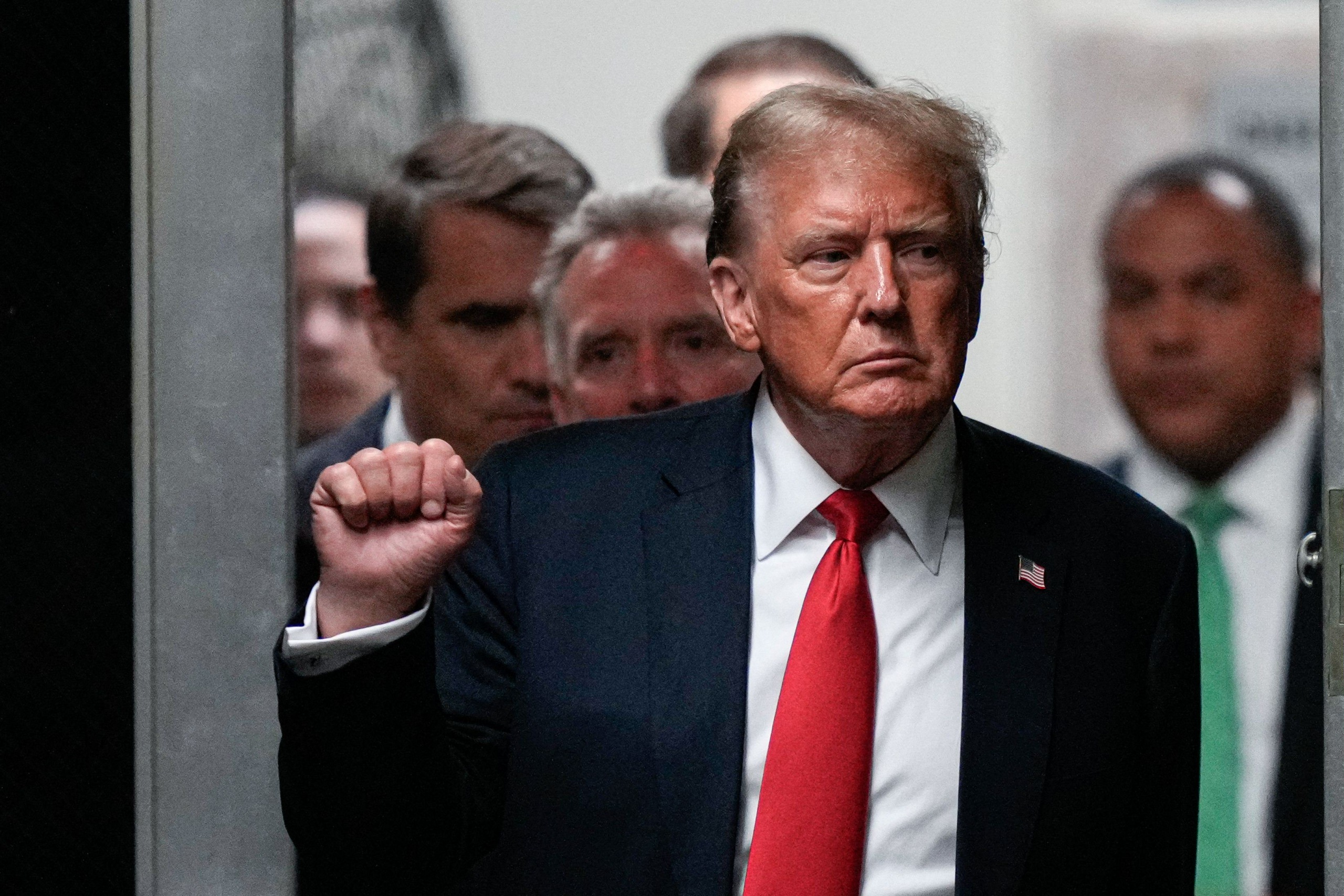 Valamiehistö aloittaa Trumpin rikosoikeudenkäynnin syytteiden arvioinnin