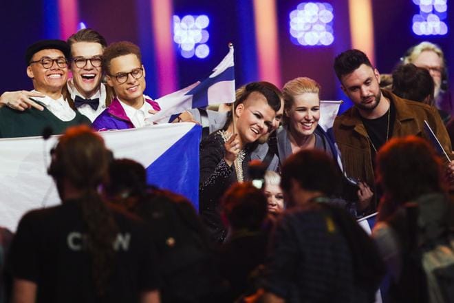 Saara Aalto pääsi Euroviisujen finaaliin muun muassa Tshekin Mikolas Josefin (2. vas.) kanssa. KUVA: Jose Sena Goulas / EPA