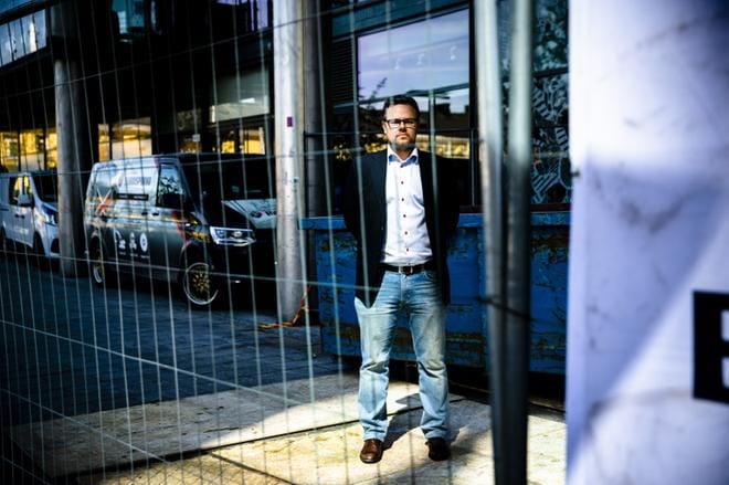 Rakennusalan etujärjestön vastaavan lakimiehen Ville Wartiovaara mukaan kiristysyrityksissä rakennusyhtiöillä pitäisi olla yksi ainoa vaihtoehto: tehdä asiasta rikosilmoitus. KUVA: Joel Maisalmi
