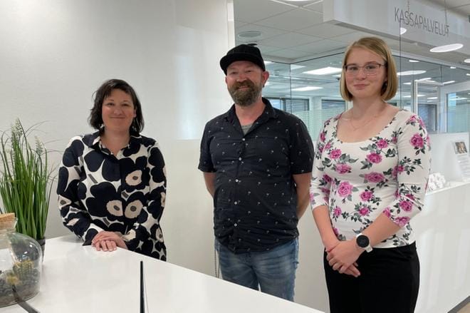 Alavuden Seudun Osuuspankin edustajiston jäseniin lukeutuvat muun muassa Jenni Ilomäki, Pasi Huhtala ja Sofia Järvelin. KUVA: TARJA RIIHIMÄKI