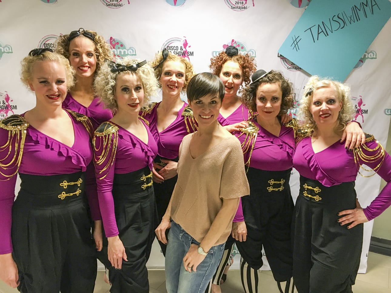 Kylmänen ryhmänsä Kylymänen Companyn kanssa vuoden 2018 Latino show SM-kisoissa.