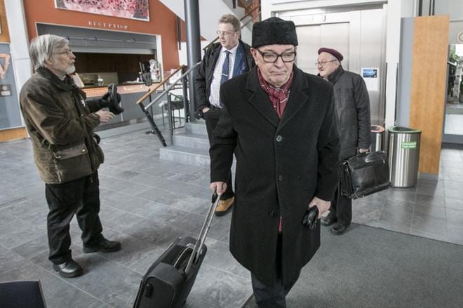 Paavo Väyrynen kertoo tulevaisuuden suunnitelmistaan keskiviikkona. KUVA: Jarmo Kontiainen