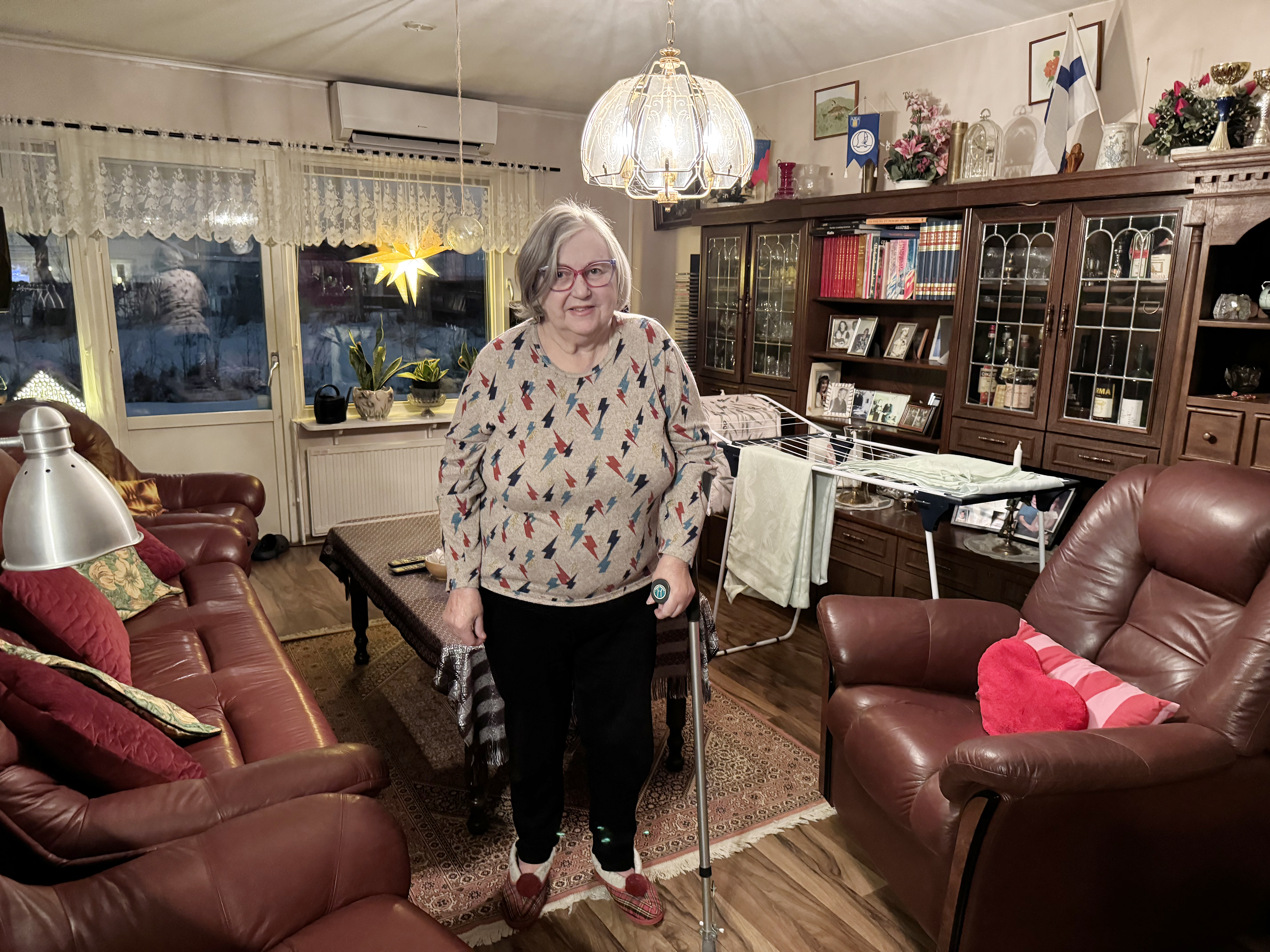 Kansaneläkeuudistus vei Haaparannalla asuvalta Hanne Tarkkoselta puolet tuloista – sataprosenttinen invalidi on väliinputoaja, jonka tuki jäi rajan taa