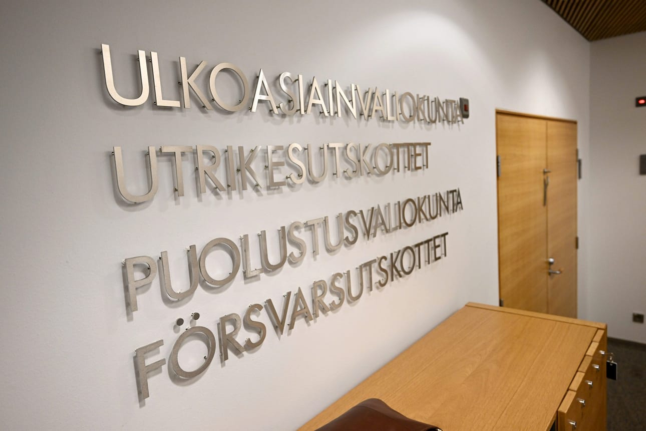 Kiistaa ratkovat iltapäivällä ulkoasiainvaliokunnan valiokuntavastaavat eri eduskuntaryhmistä. LEHTIKUVA / Vesa Moilanen