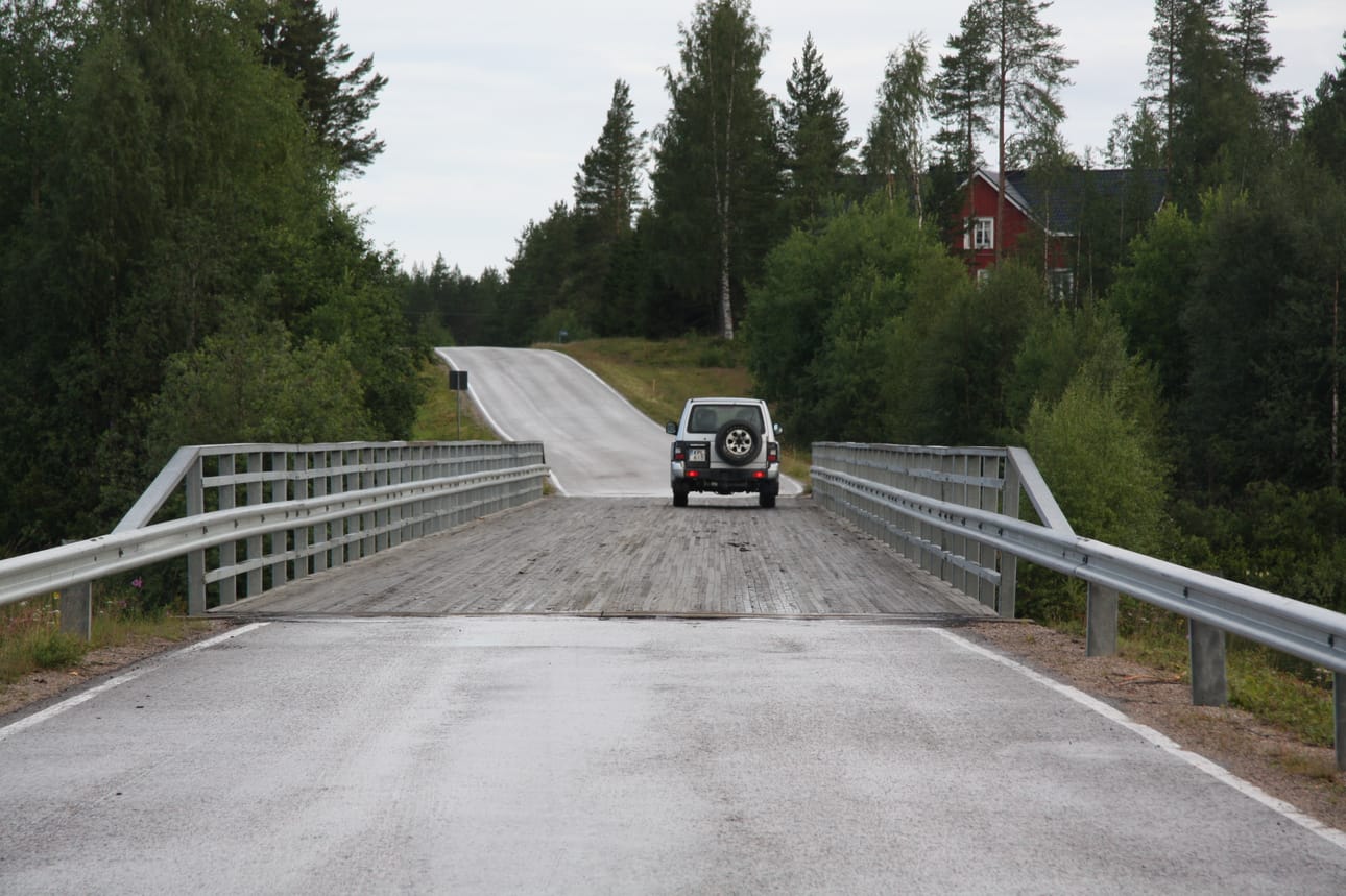 Romppaisen silta Taivalkoskella korjattiin tänä vuonna.