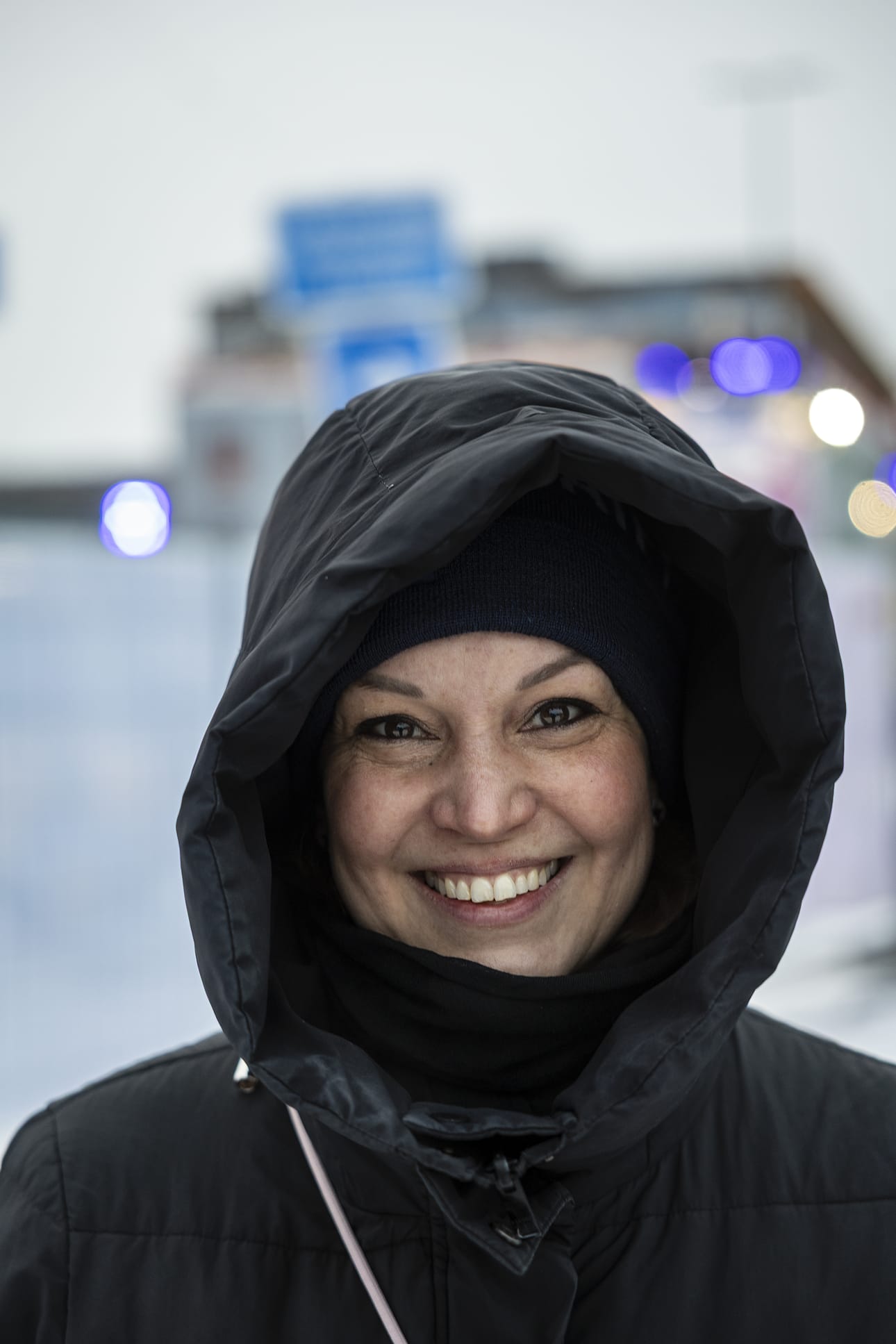 Oulun tuulissa hupullinen takki on aina varma valinta.