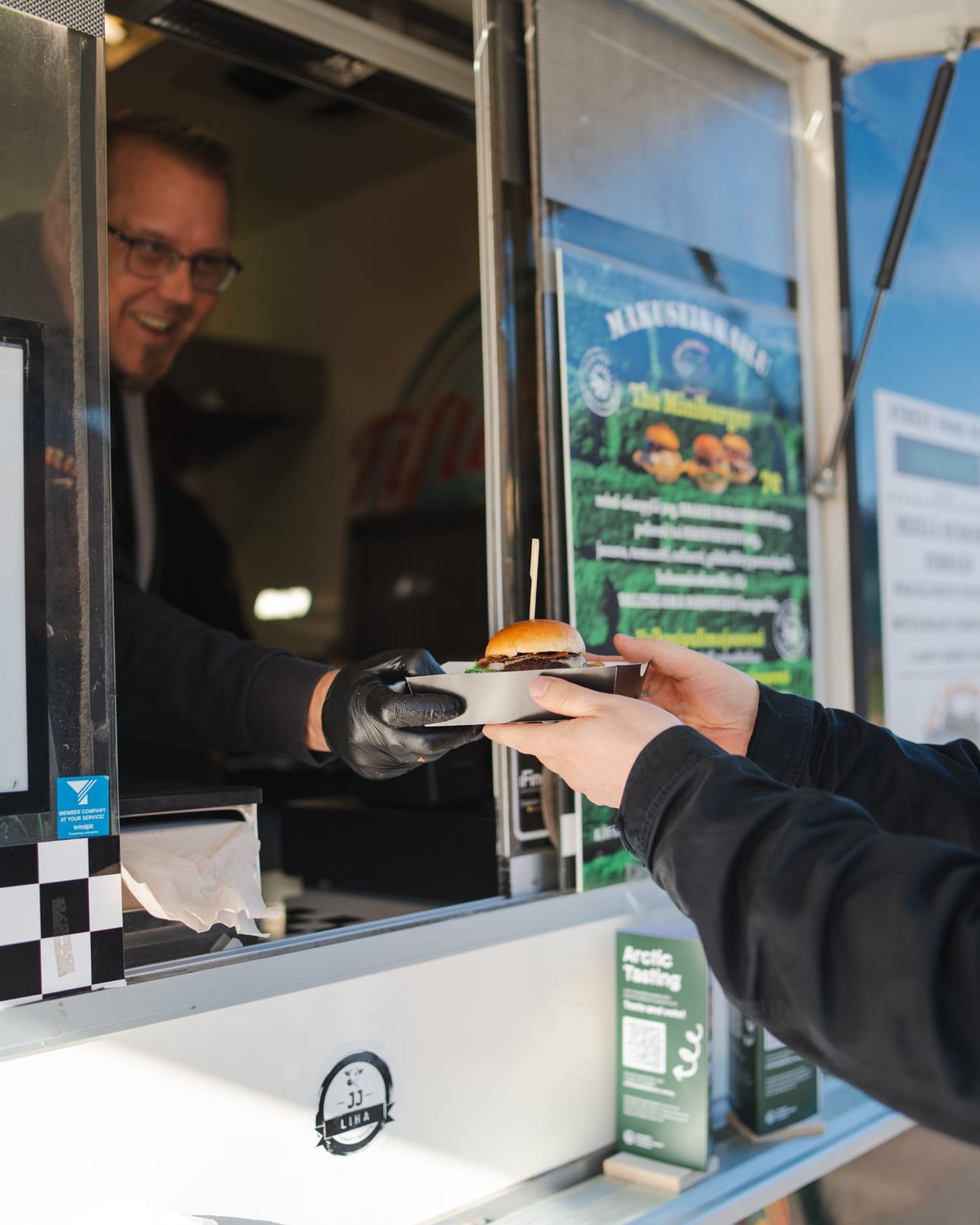 Makuseikkailussa käydään kisaa parhaasta maisteluannoksesta. Viime vuonna voiton vei The Miniburger.