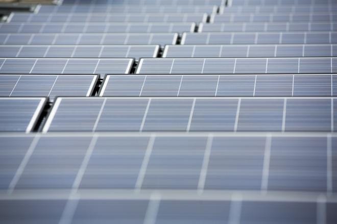 Kauhajoen Pallonevalle kaavailtu aurinkovoimala-alue ei ole nappikauppaa. Investoinnin arvo on yli 400 miljoonaa euroa. ARKISTOKUVA: FORTUM