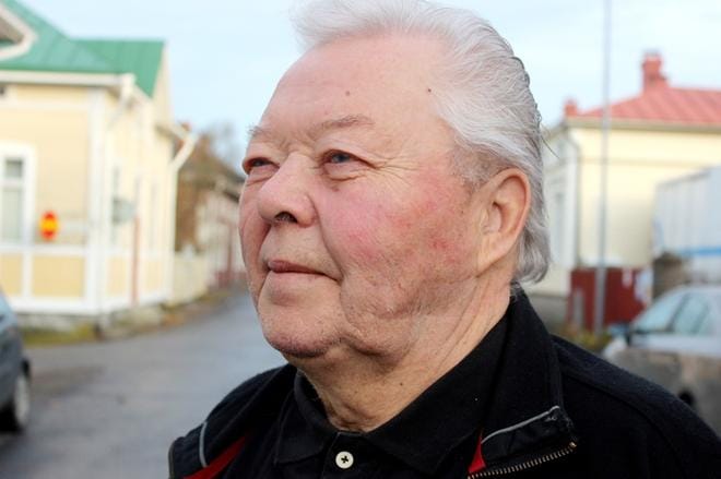 Kunnallisneuvos Hans Ingvesgård (r.) on helpottunut, ettei joudu käräjille vaalilahjusepäilyn vuoksi. KUVA: TAUNO RIIHILUOMA
