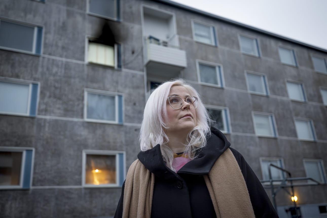 Maria Besis kertoo, että arjen rutiinit ovat pitäneet hänet kasassa sen jälkeen, kun he menettivät poikansa kanssa kotinsa ja koiransa tulipalossa.