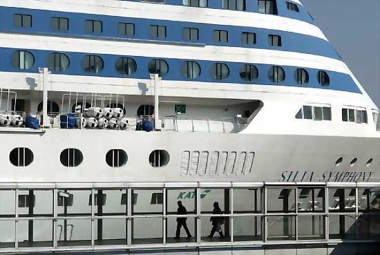 Silja Line myydään.