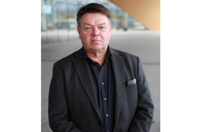 Härmän ja Kauhavan lukioissa päästään lukemaan, mitä suomalainen meteorologi, Maailman ilmatieteen järjestön pääsihteeri Petteri Taalas ajattelee ilmastonmuutoksesta.
