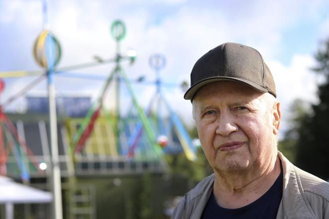 Hetki ja tulevaisuus -teeman ympärille koottu Seinäjoen Taiteilijaseuran 60-vuotisjuhlanäyttely esittelee 20 Seinäjoen Taiteilijaseuran jäsentaiteilijan teoksia. Nelimarkka-museon näyttelykokonaisuudessa on mukana muun muassa lehtimäkeläisen Antti Maasalon teoksia. KUVA: JOHANNA KATAJA