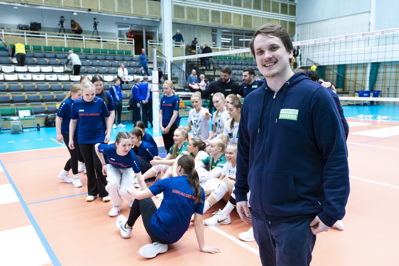 Arttu Ronkaisella riittää puuhaa liigajoukkueen taustalla.