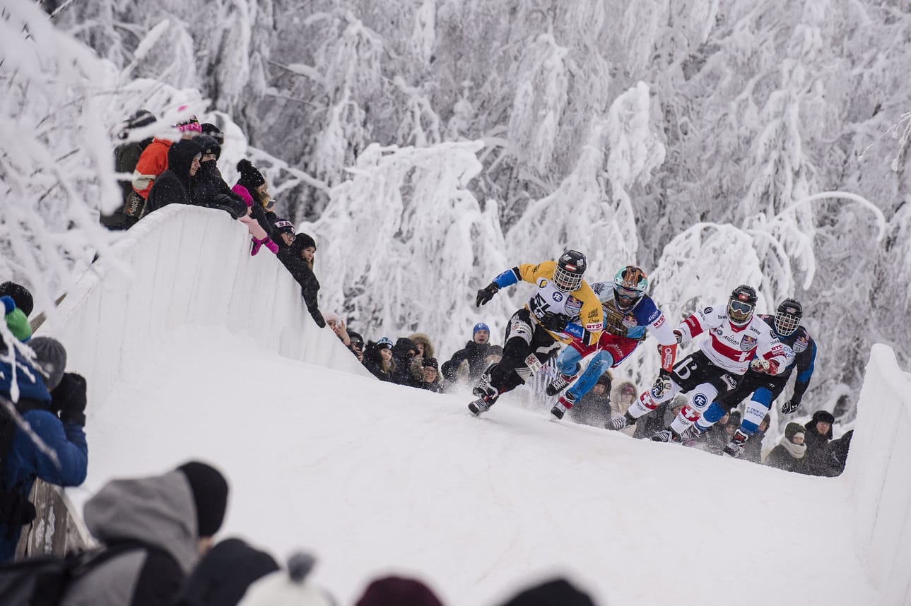 Kilpailu käytiin Laajavuoren talvisissa maisemissa.