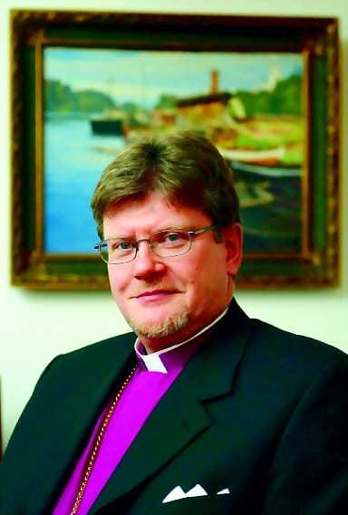 Piispa Samuel Salmi toivoo, että kiireen keskelläkin muistettaisiin miettiä joulun merkitystä.
