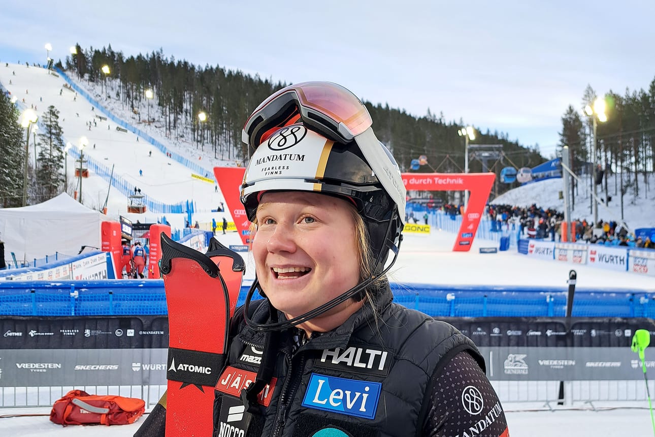 Rosa Pohjolainen ylsi toiselle kierrokselle Levin maailmancupissa.