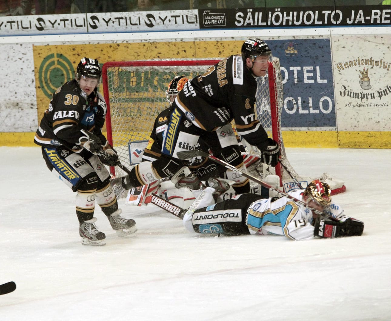 Kärpät ja Pelicans ottavat toisistaan mittaa Raksilassa.