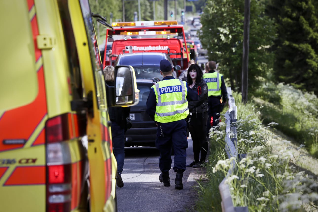 Ketjukolari aiheutti hässäkkää iltapäiväruuhkassa Limingantiellä.