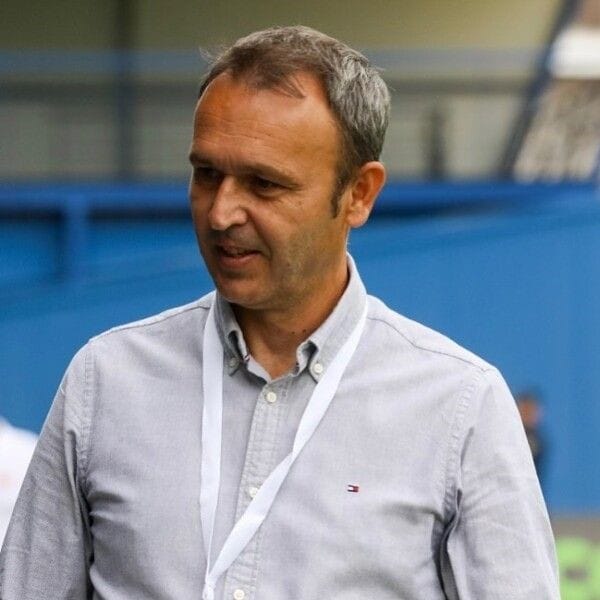 AC Oulun uusi päävalmentaja on 47-vuotias kreikkalainen Konstantinos Bratsos.