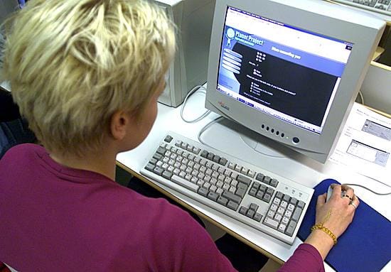 Saksalaiskyselyn mukaan internetistä kumppanin löytävät parhaiten keski-ikäiset.