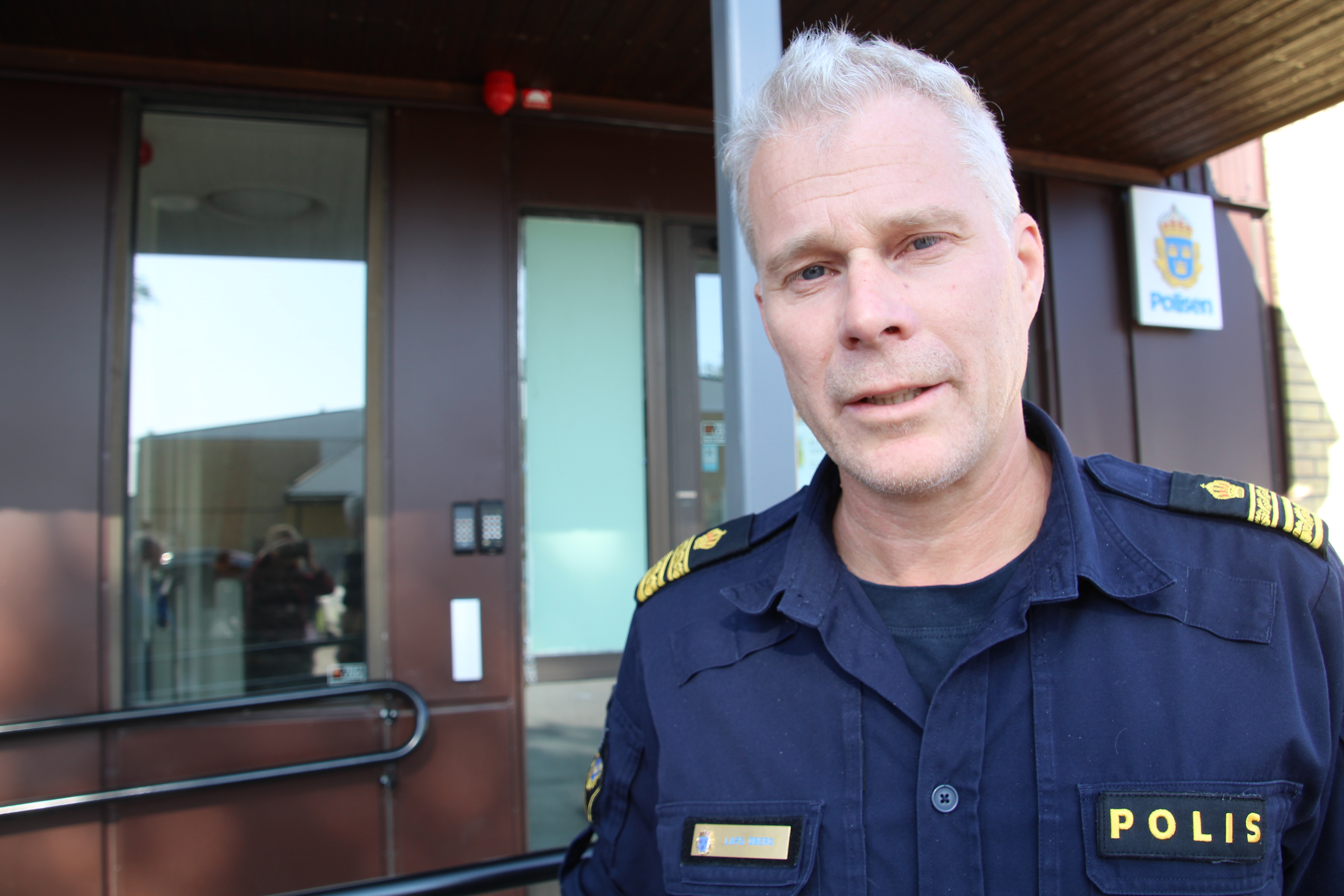 Itä-Norrbottenin poliisin aluepäällikkö Lars Öberg on helpottunut, kun kadonnut löytyi fyysisesti hyväkuntoisena. 
